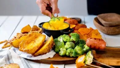 طرز تهیه ۳ سس برای سالاد، انواع سوخاری و سیب زمینی