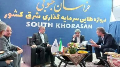 دیدار مدیرکل سرمایه‌گذاری وزارت کشور از غرفه خراسان جنوبی در نمایشگاه توسعه صادرات ایران