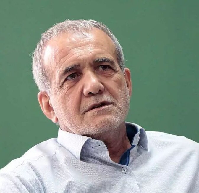 این اتفاق نادر به نام رئیس جمهور پزشک ایران ثبت شد | سیاستمدارانی که طبیب ماندند