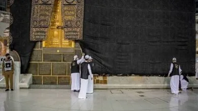 خانه خدا در آستانه حج، احرام به‌تن کرد