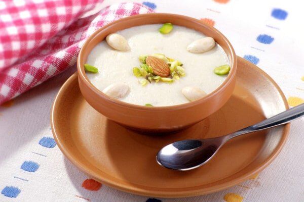 حریره بادام برای نوزاد ۶ ماهه + روش تهیه و نکات مهم  