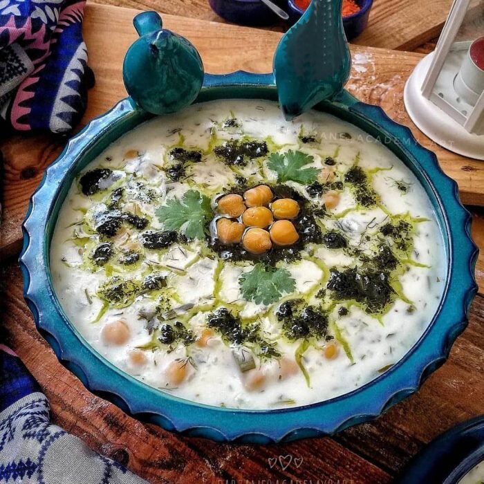 طرز تهیه آش دوغ سرعین ؛ طعمی به یاد ماندنی از دیار اردبیل