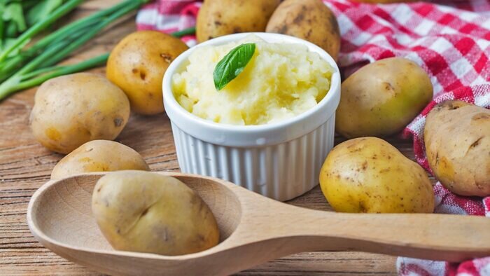طرز تهیه پوره سیب زمینی با تمام راز و رمزهای خوشمزگی آن