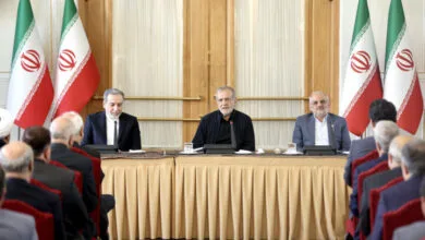 اگر با برنامه و در چارچوب سیاست‌های نظام عمل کنیم، مشکلات حل‌شدنی است