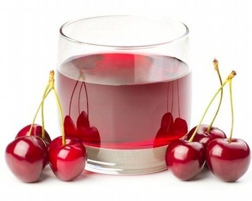 طرز تهیه چای آلبالو خوش‌طعم و خانگی؛ ترکیبی ترش و دلچسب