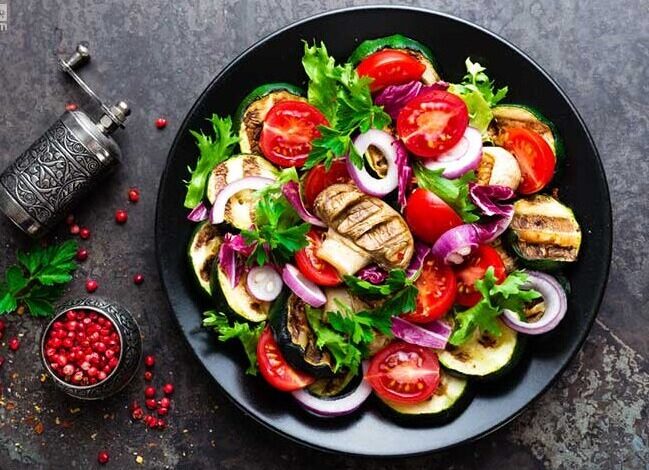 طرز تهیه ۲ نوع سالاد قارچ با سس مخصوص